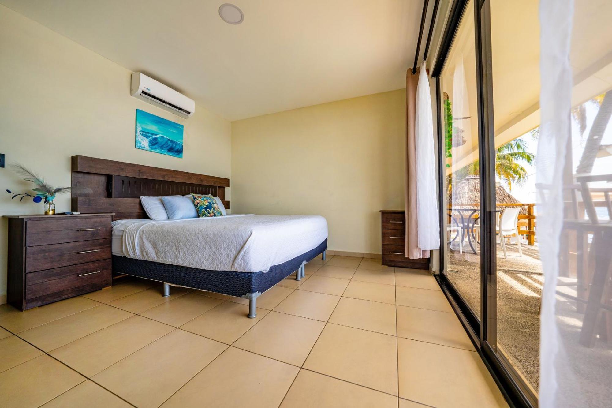 Reef On The Water Hotel Tamanique Kültér fotó